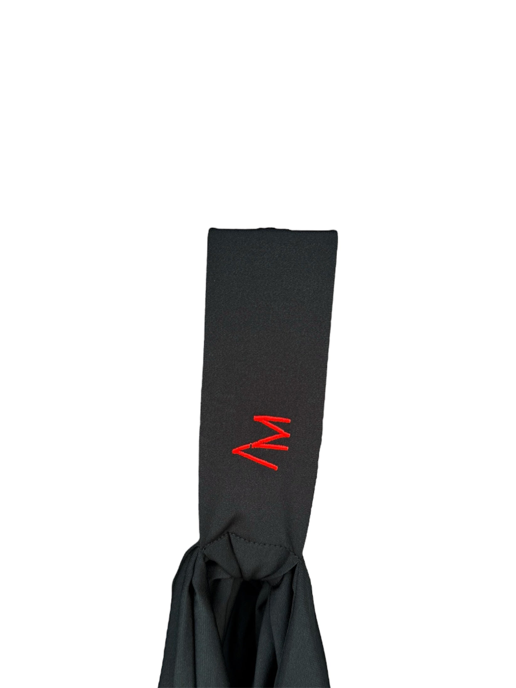 Bonnet broderie noir / rouge